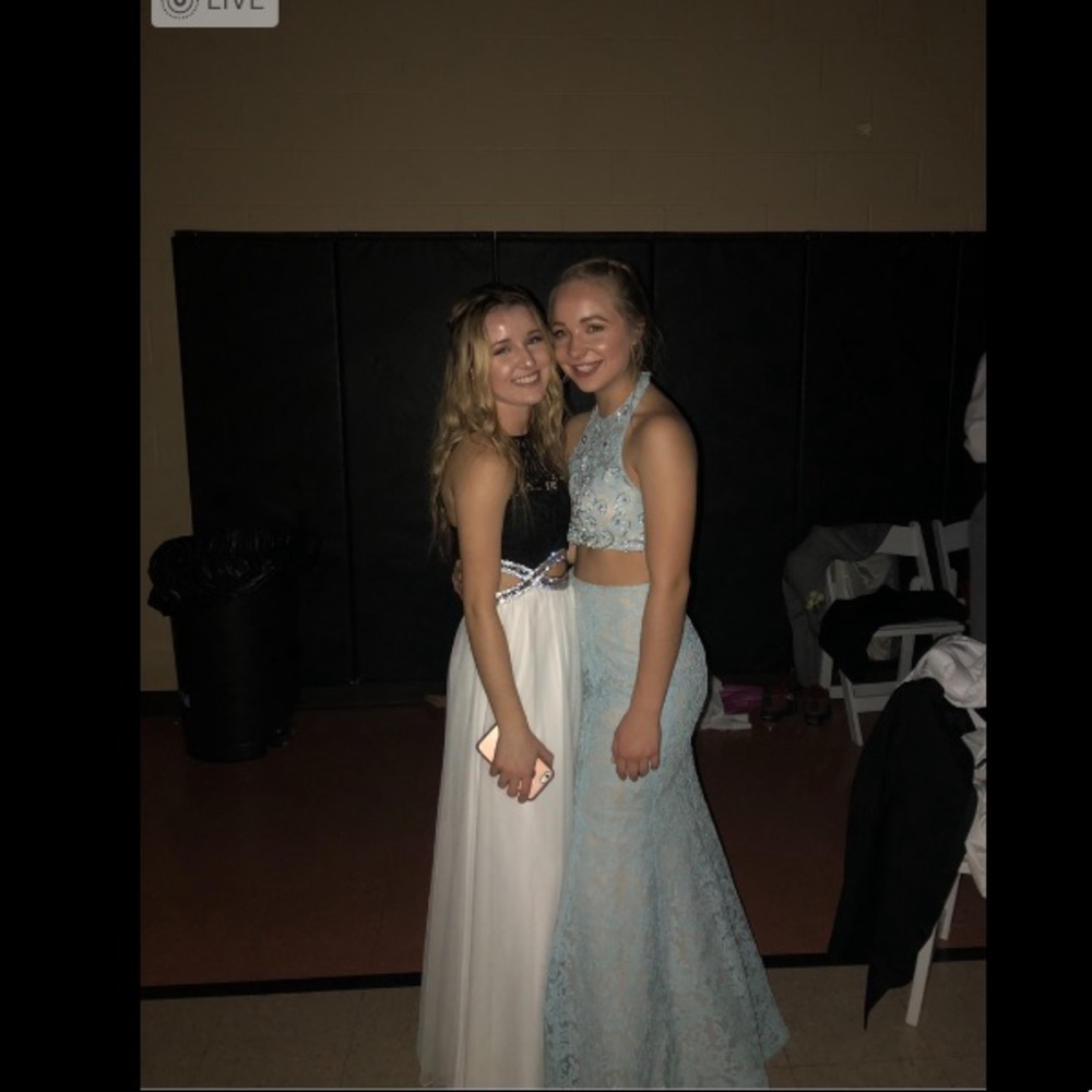 Prom Dress - Picture 5 of 6